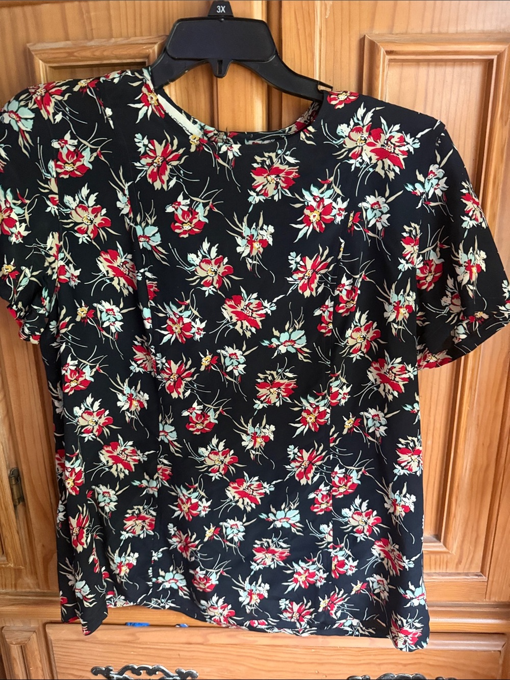 Vintage Evan Picone navy Short-Sleeve Blouse with Red & Cream Floral Print